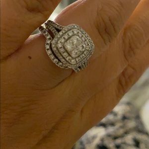 Meet your Posher, Neela